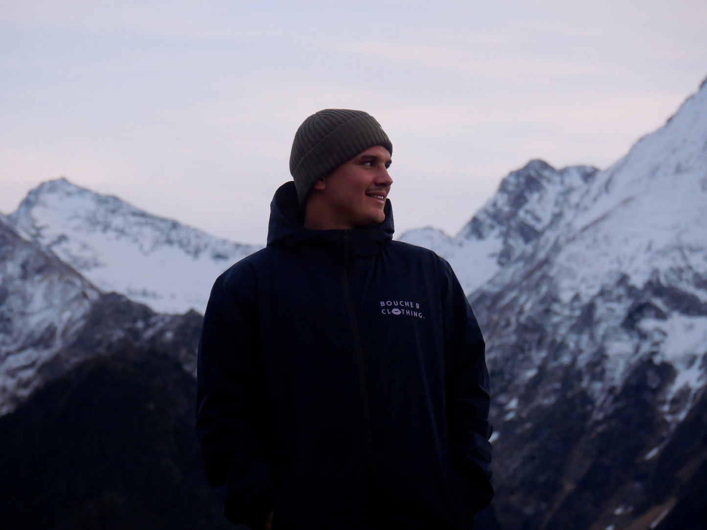 Coupe vent bouche bleu marine