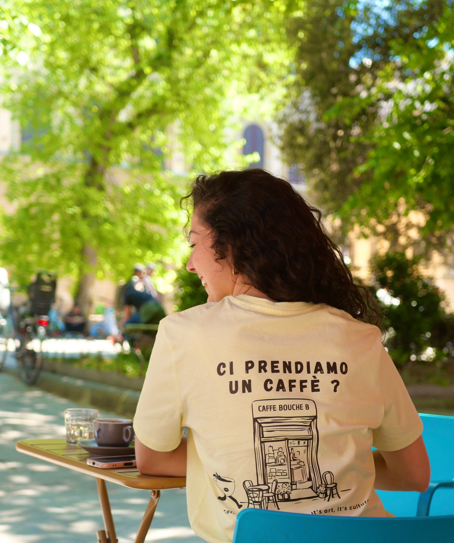 T shirt Café